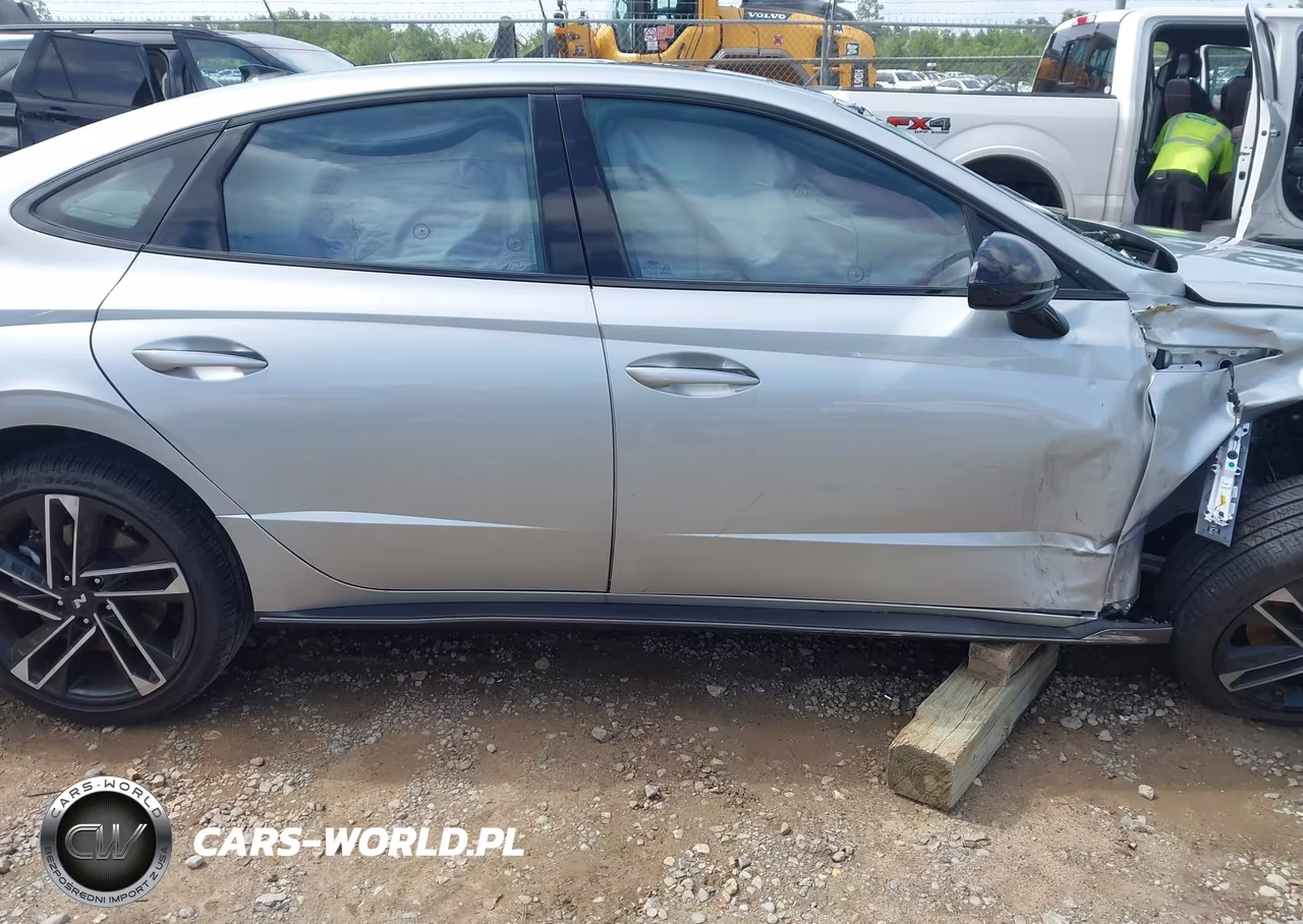 2025 Hyundai Sonata N Line VIN:KMHL54JC8SA522690 - 14