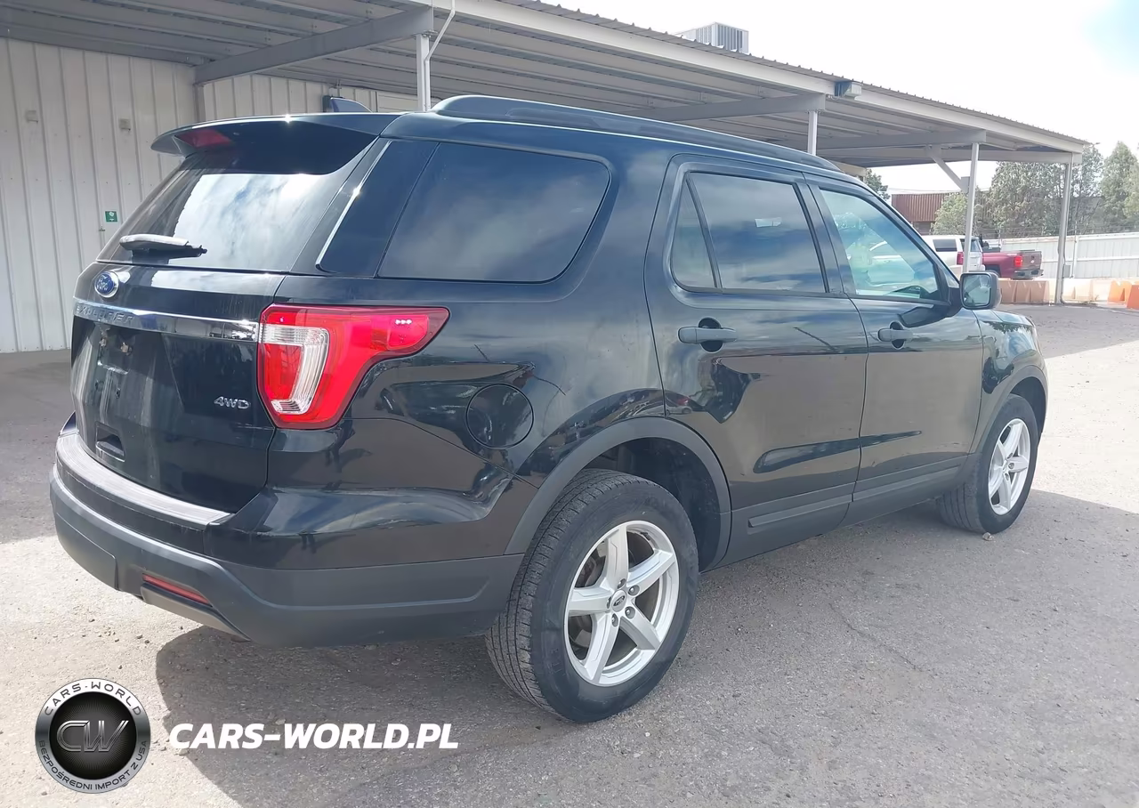 2018 Ford Explorer VIN:1FM5K8B82JGC45372 - 4