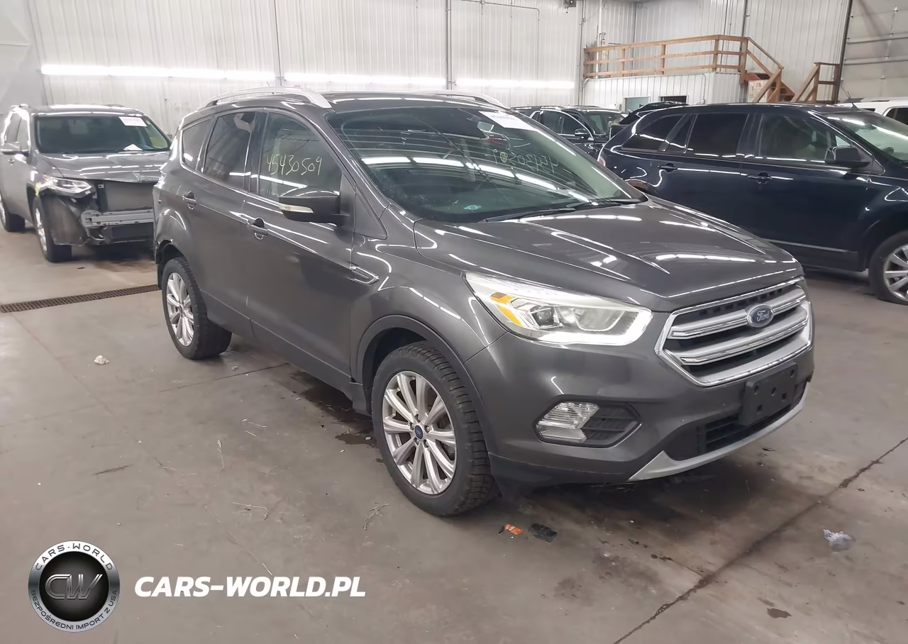 2017 Ford Escape Titanium – zdjęcie 1 z 16