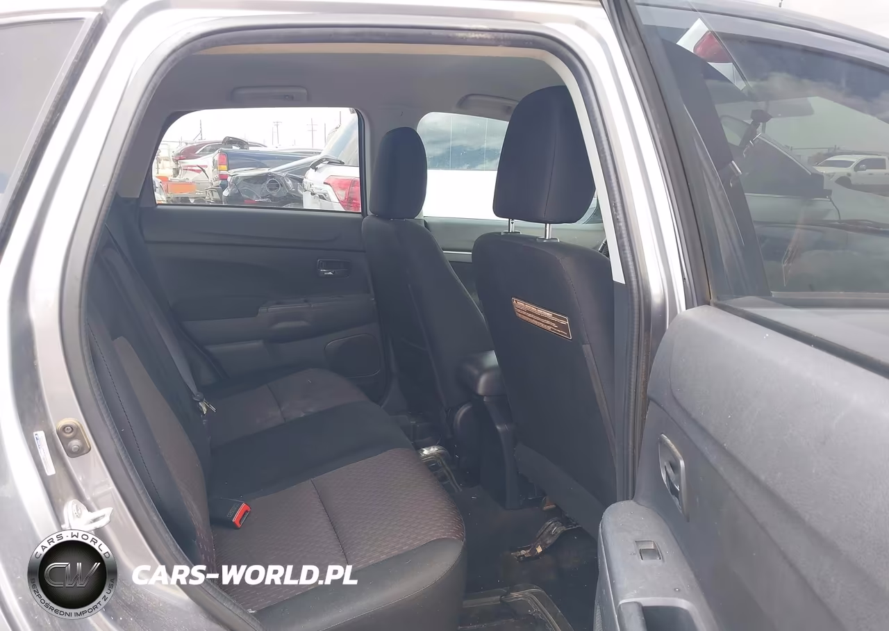 2017 Mitsubishi Outlander Sport 2.0 Le VIN:JA4AR3AU0HZ016813 - 8