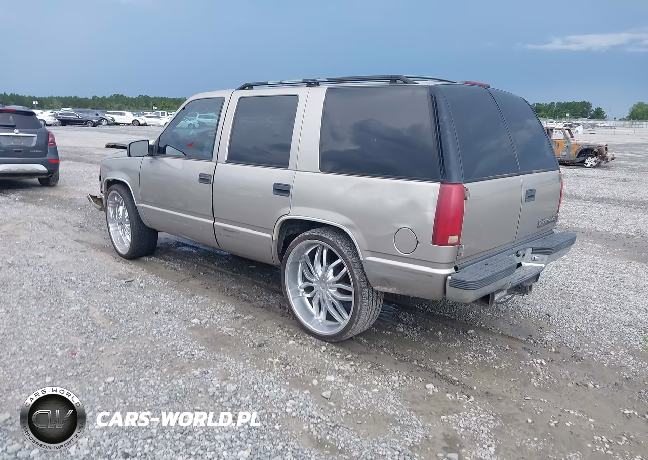 1999 Chevrolet Tahoe Limited VIN:1GNEC13RXXJ465362 - 3