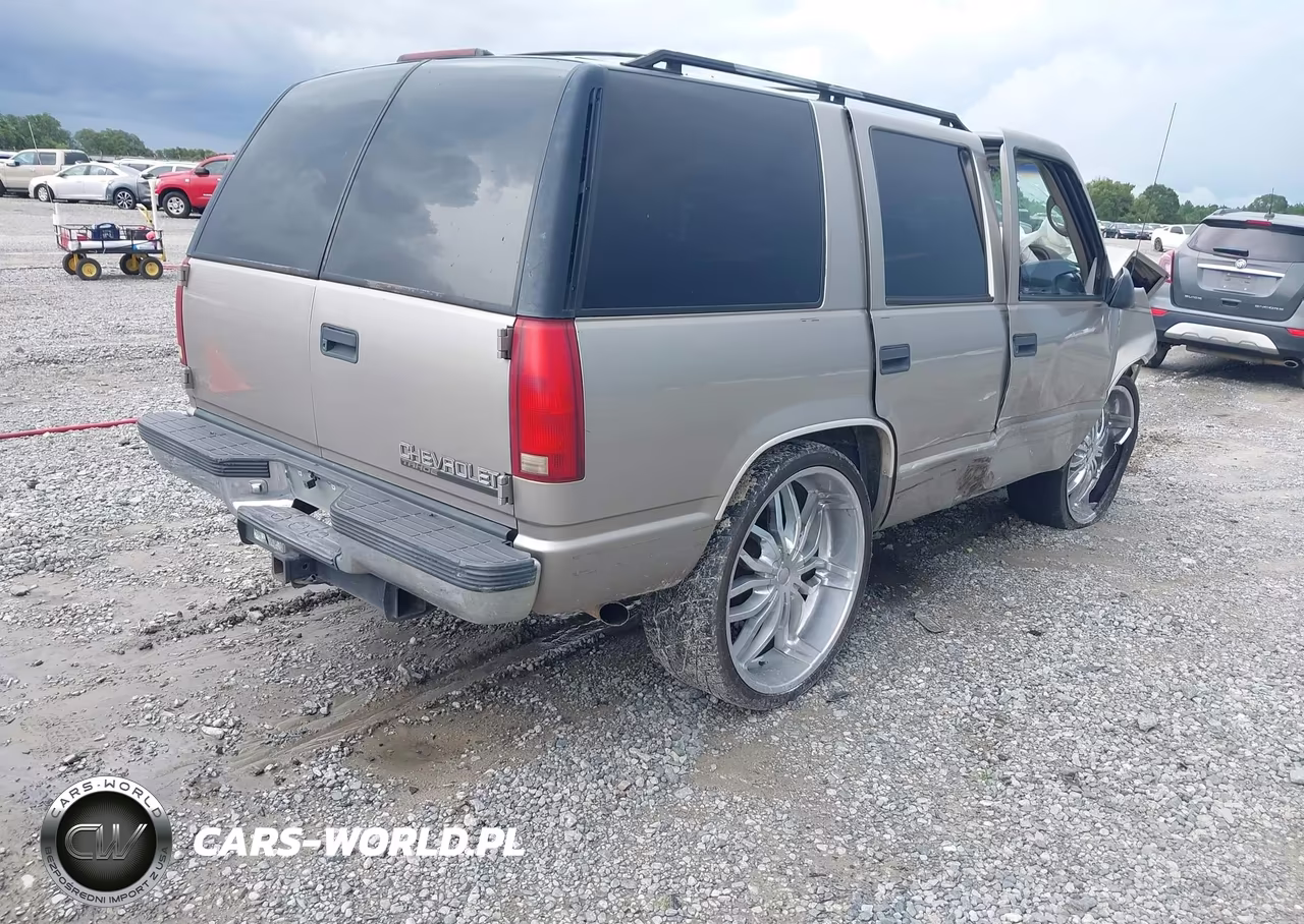 1999 Chevrolet Tahoe Limited VIN:1GNEC13RXXJ465362 - 4