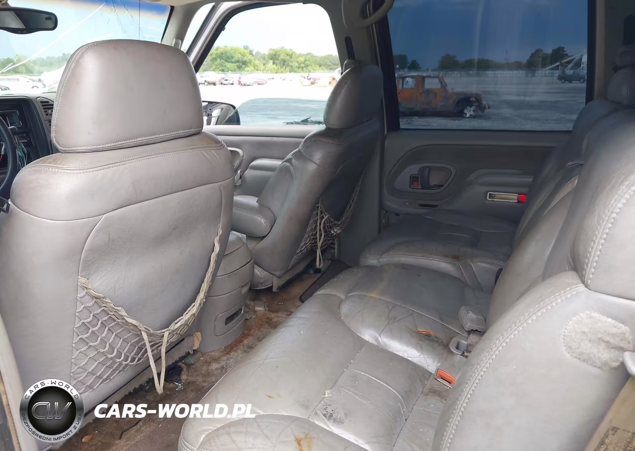 1999 Chevrolet Tahoe Limited VIN:1GNEC13RXXJ465362 - 8