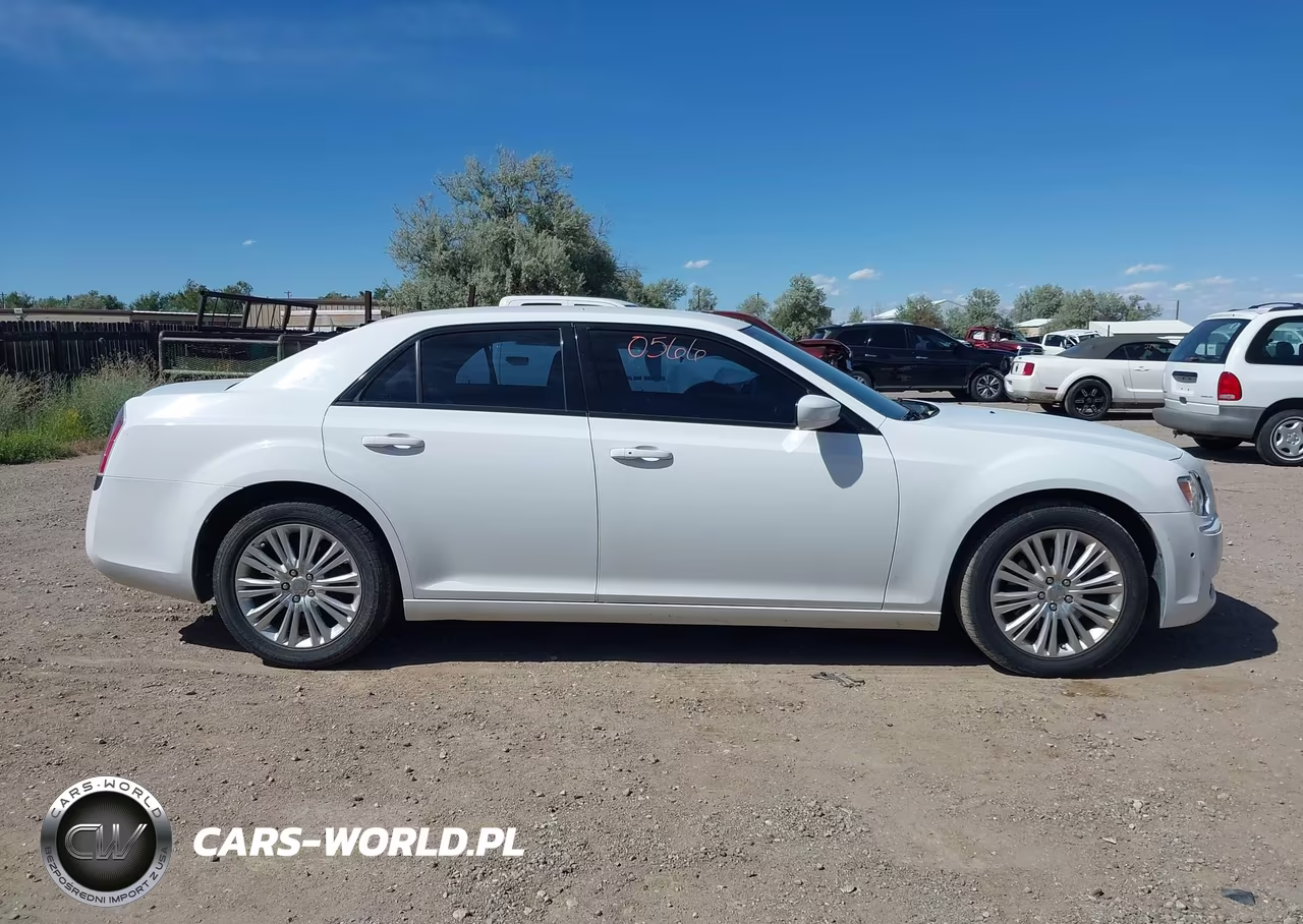 2013 Chrysler 300 Motown VIN:2C3CCARG7DH585594 - 14