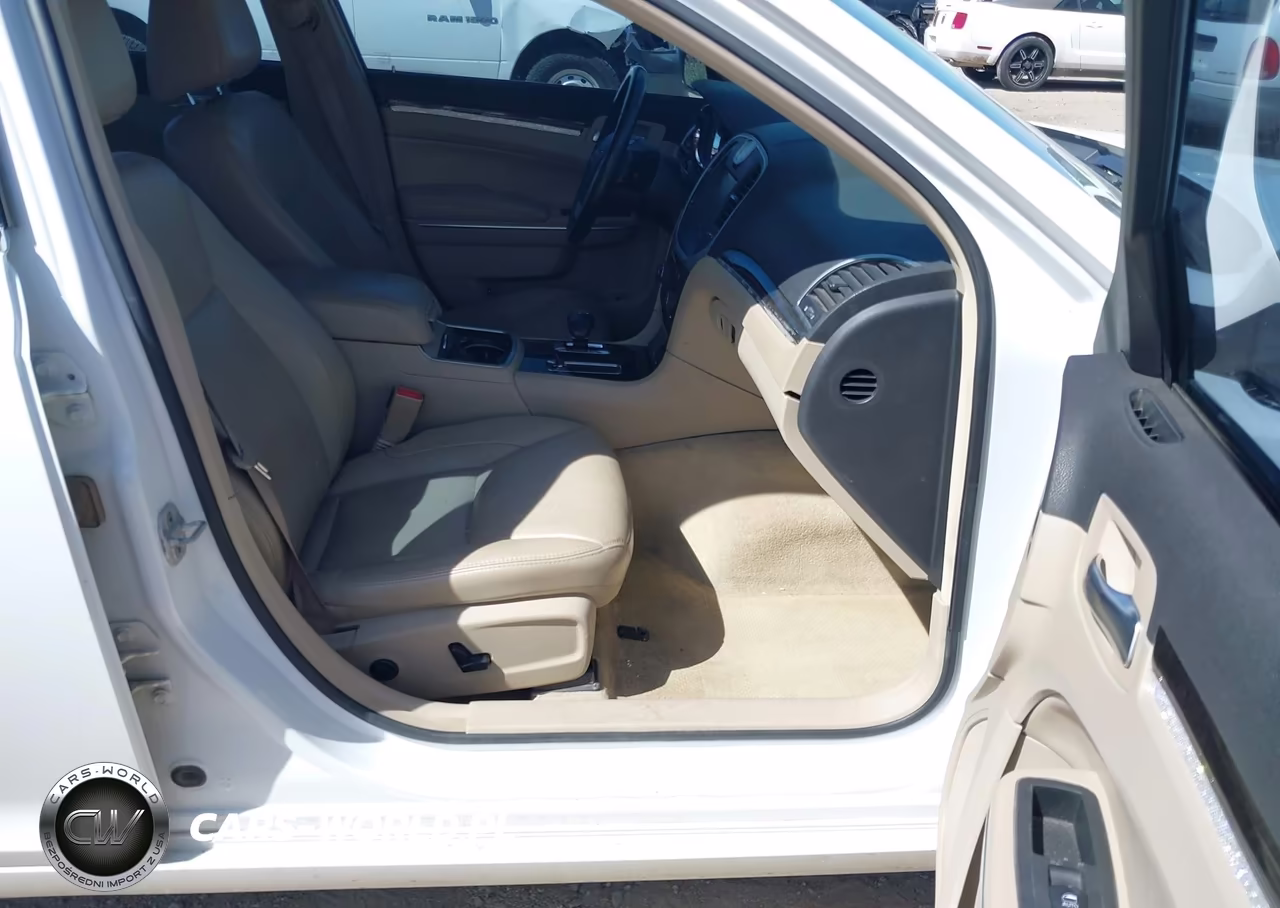 2013 Chrysler 300 Motown VIN:2C3CCARG7DH585594 - 5