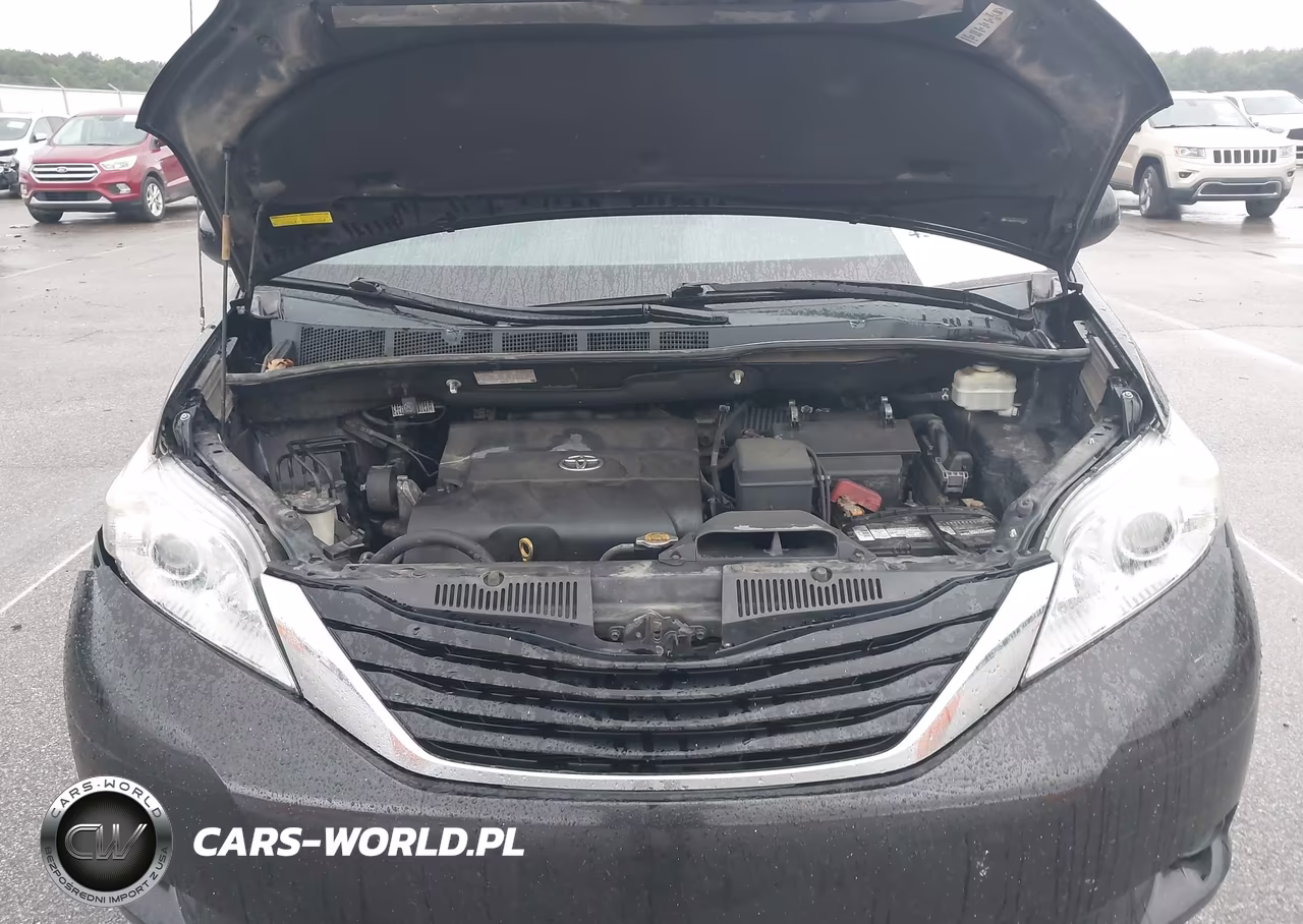 2013 Toyota Sienna Le V6 8 Passenger VIN:5TDKK3DC7DS304924 - 10
