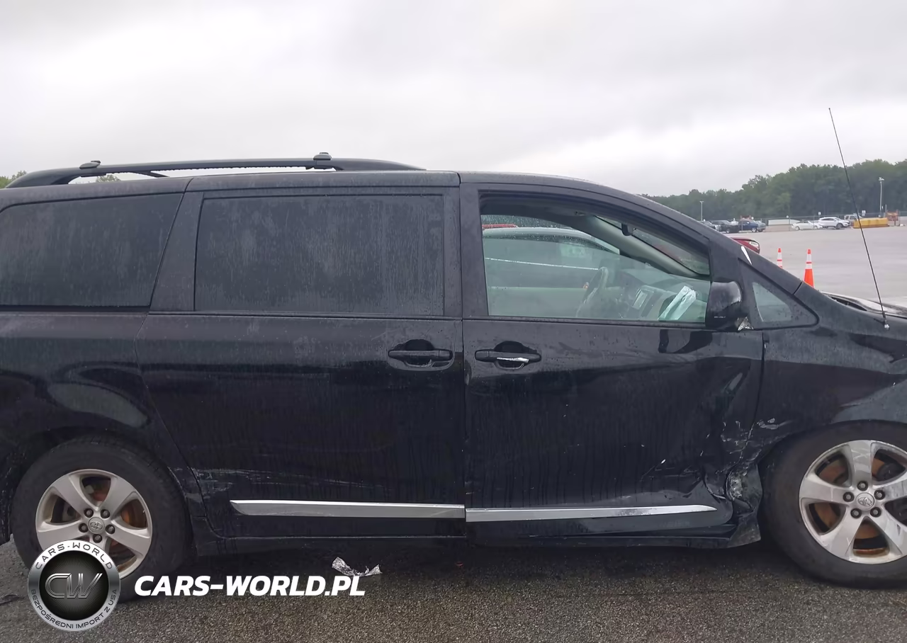 2013 Toyota Sienna Le V6 8 Passenger VIN:5TDKK3DC7DS304924 - 13