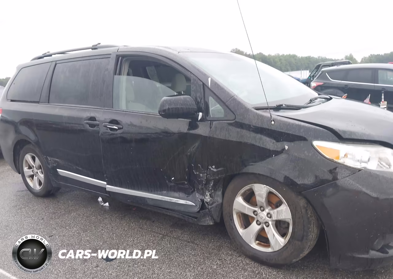 2013 Toyota Sienna Le V6 8 Passenger VIN:5TDKK3DC7DS304924 - 6