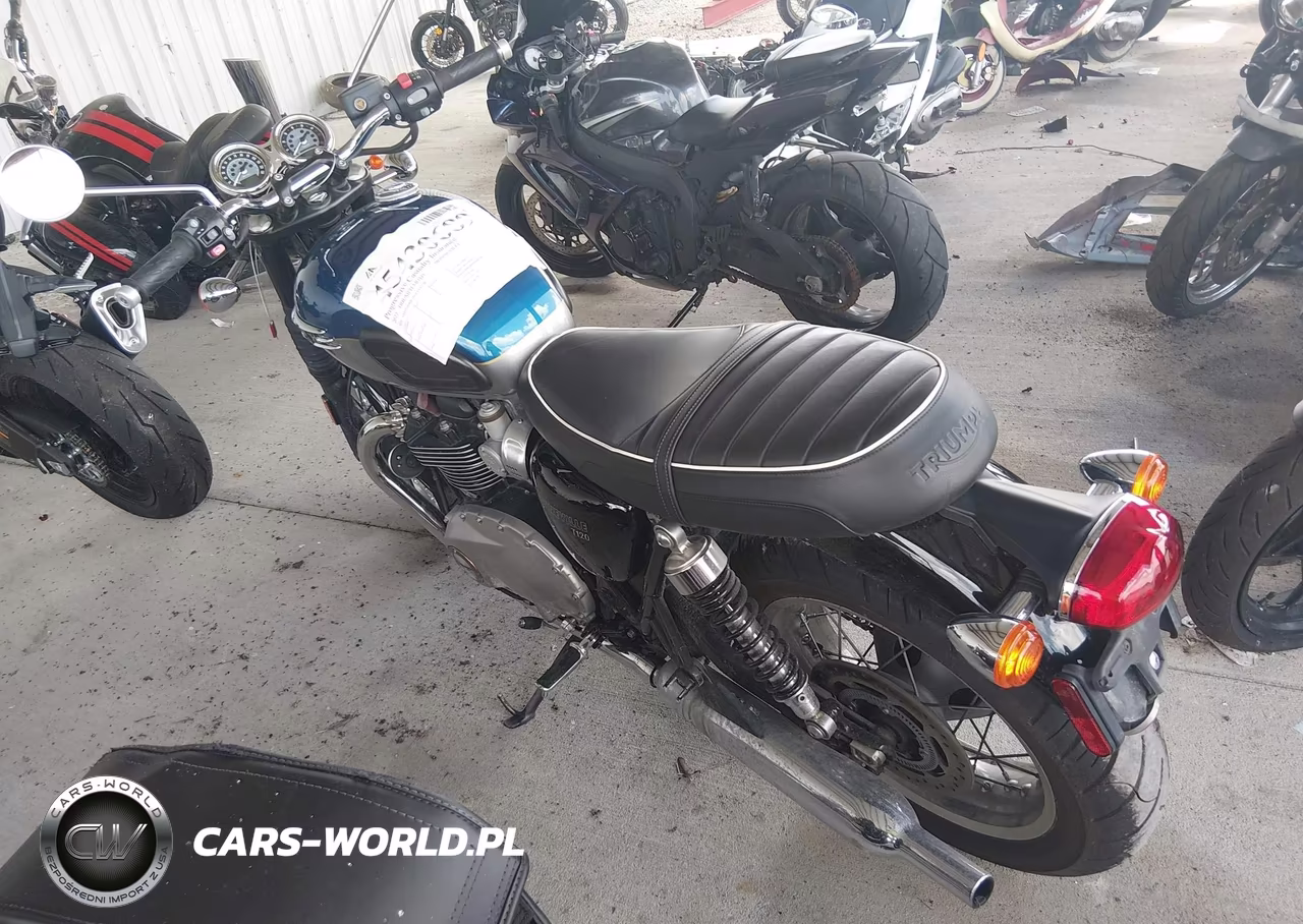 2022 Triumph Motorcycle Bonneville T120-Black VIN:SMTD40HL0NTAV6258 - 3