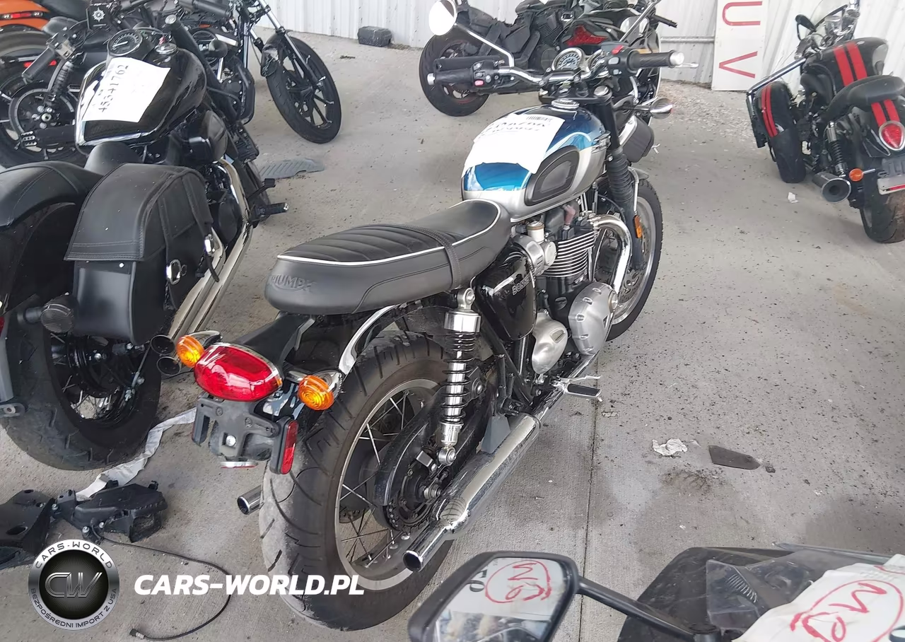 2022 Triumph Motorcycle Bonneville T120-Black VIN:SMTD40HL0NTAV6258 - 4