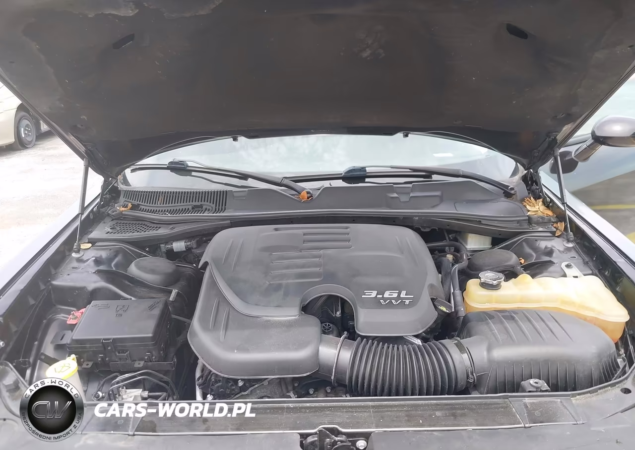 2018 Dodge Challenger Sxt VIN:2C3CDZAG3JH332906 - 10