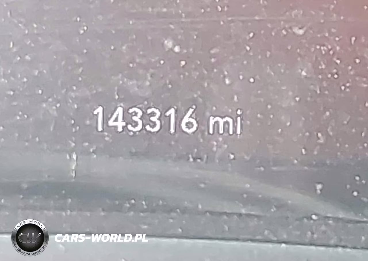 2018 Dodge Challenger Sxt VIN:2C3CDZAG3JH332906 - 15