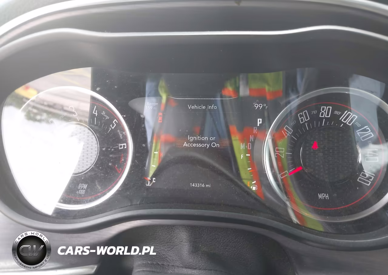 2018 Dodge Challenger Sxt VIN:2C3CDZAG3JH332906 - 7