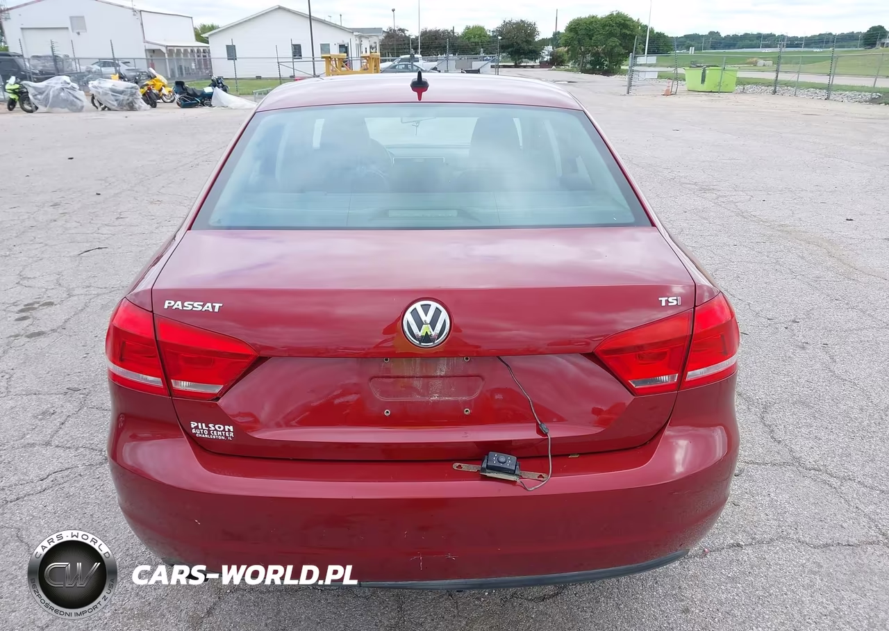 2015 Volkswagen Passat 1.8T Wolfsburg Edition VIN:1VWAT7A38FC042059 - 16