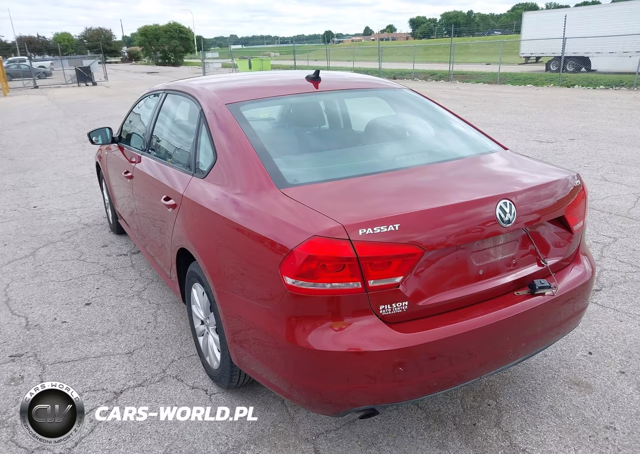 2015 Volkswagen Passat 1.8T Wolfsburg Edition VIN:1VWAT7A38FC042059 - 3