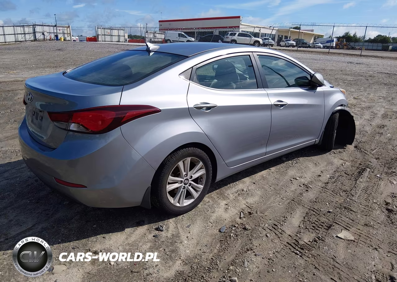 2015 Hyundai Elantra Se VIN:5NPDH4AE8FH620957 - 4