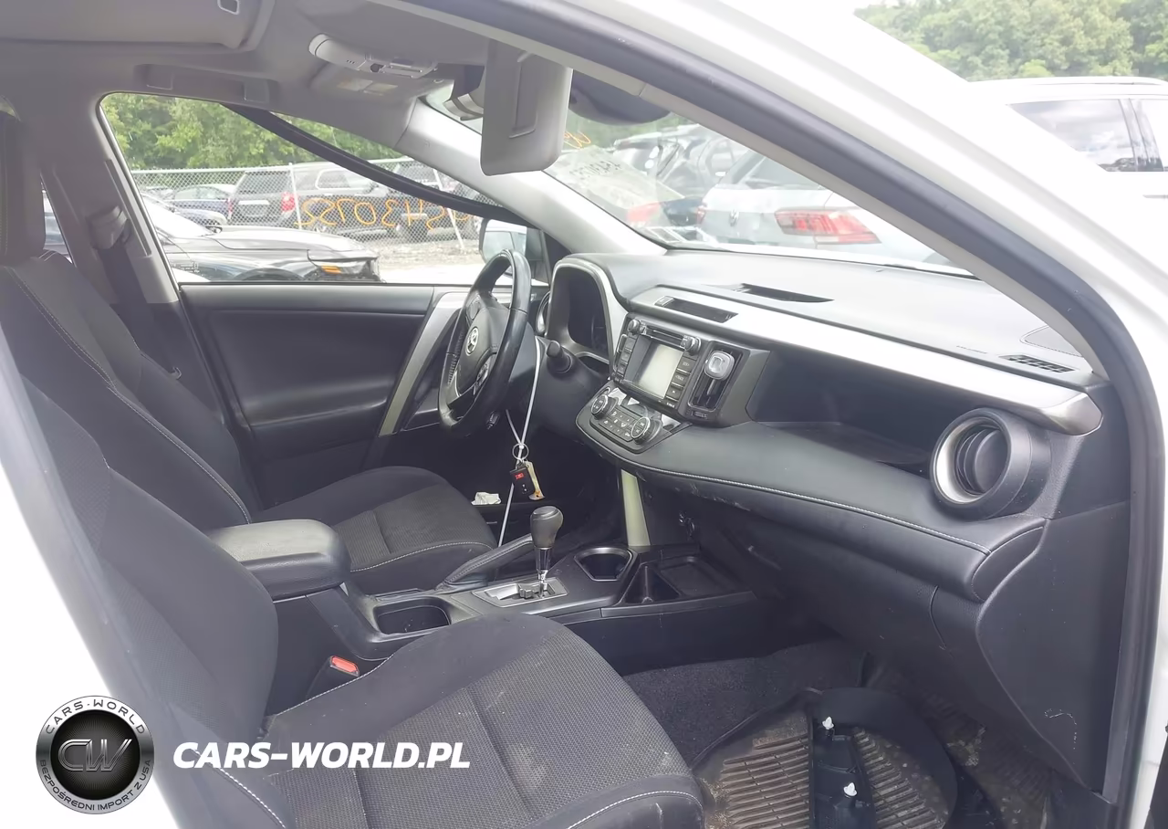 2018 Toyota Rav4 Xle VIN:JTMRFREV9JJ720553 - 5