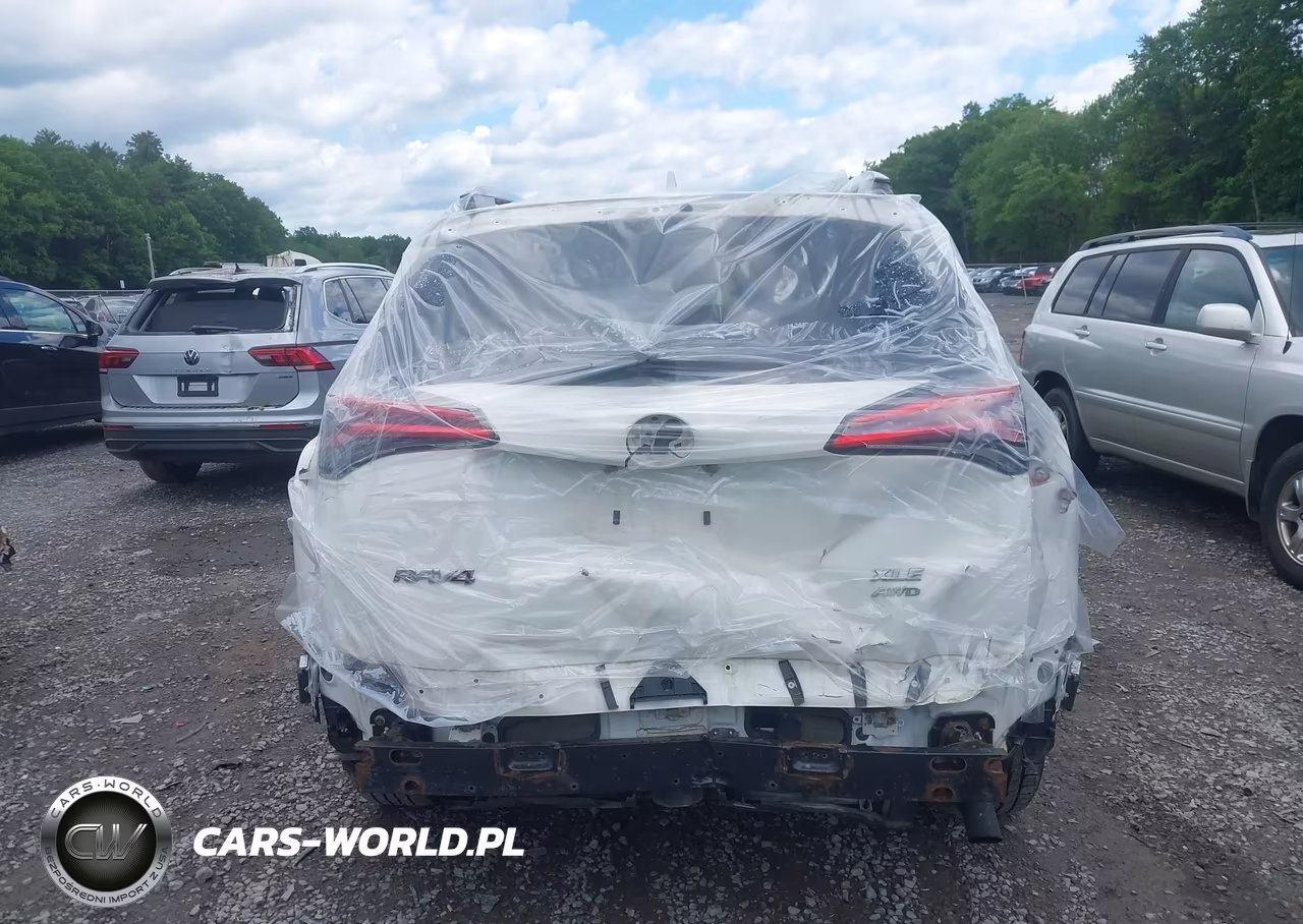 2018 Toyota Rav4 Xle VIN:JTMRFREV9JJ720553 - 6