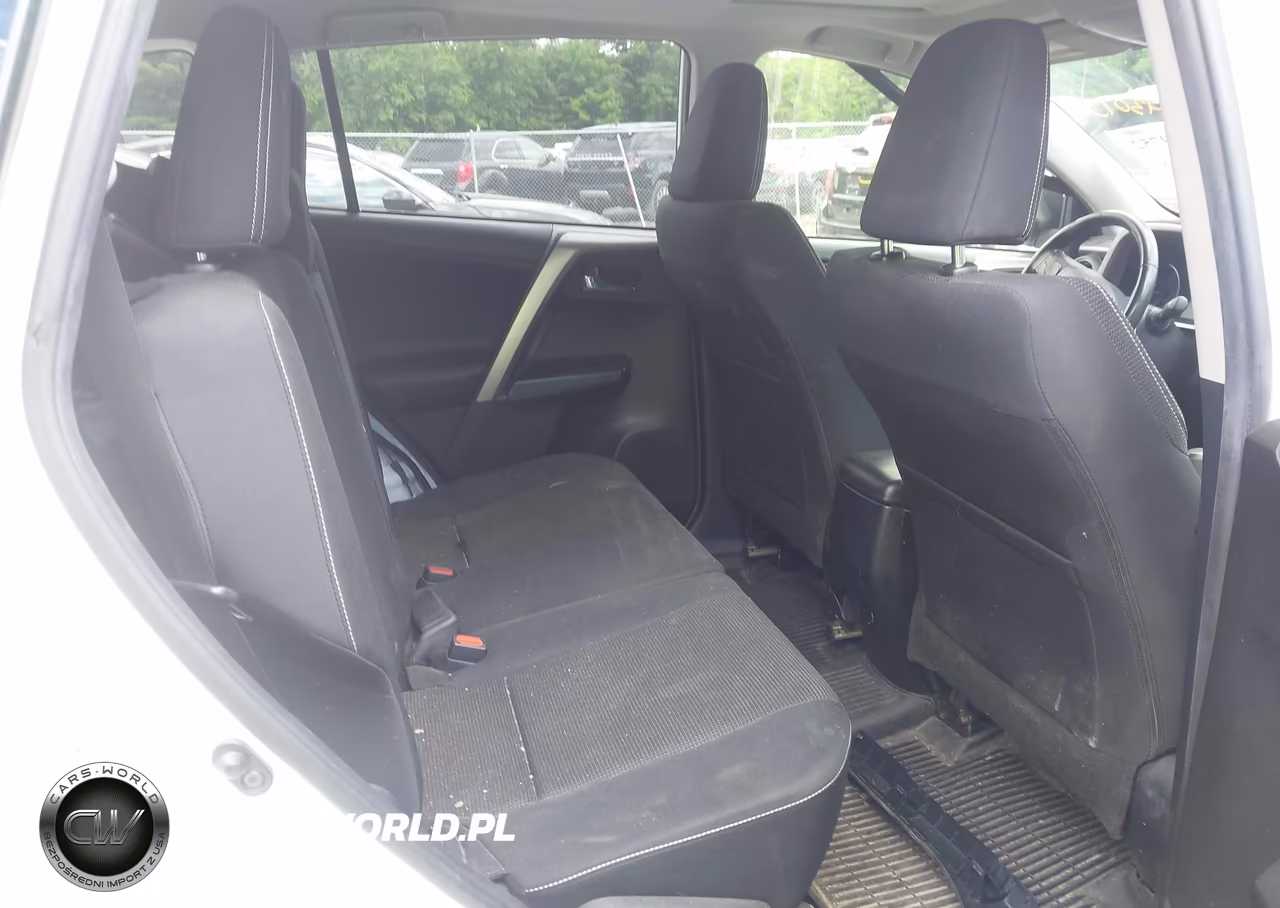 2018 Toyota Rav4 Xle VIN:JTMRFREV9JJ720553 - 8
