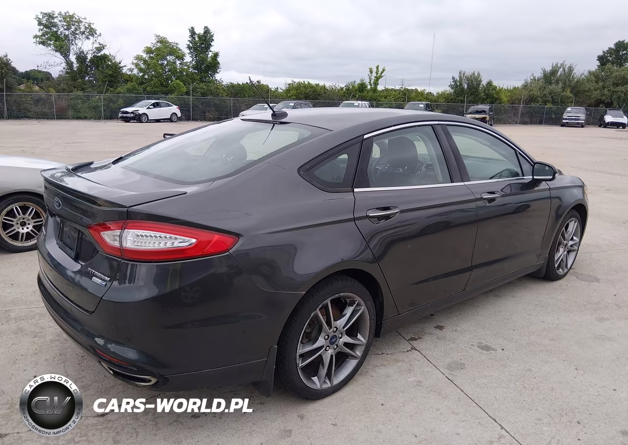 2015 Ford Fusion Titanium VIN:3FA6P0D93F4126382 - 4