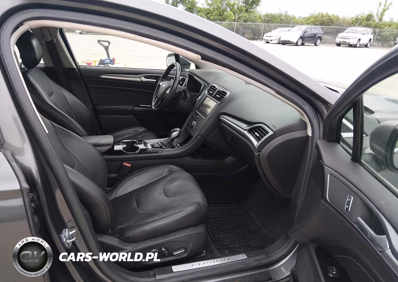 2015 Ford Fusion Titanium VIN:3FA6P0D93F4126382 - 5