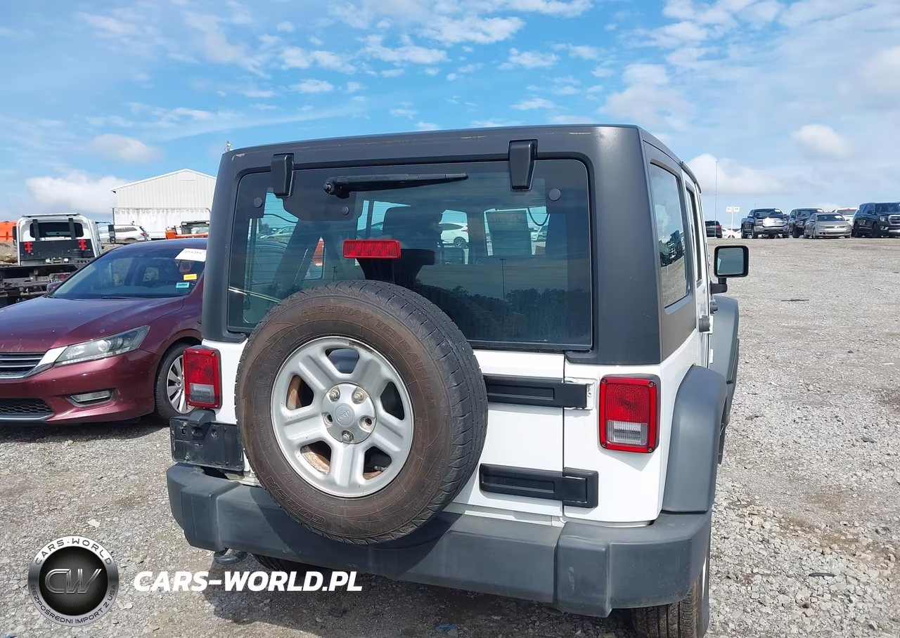 2015 Jeep Wrangler Unlimited Sport Rhd VIN:1C4BJWKG5FL652106 - 16