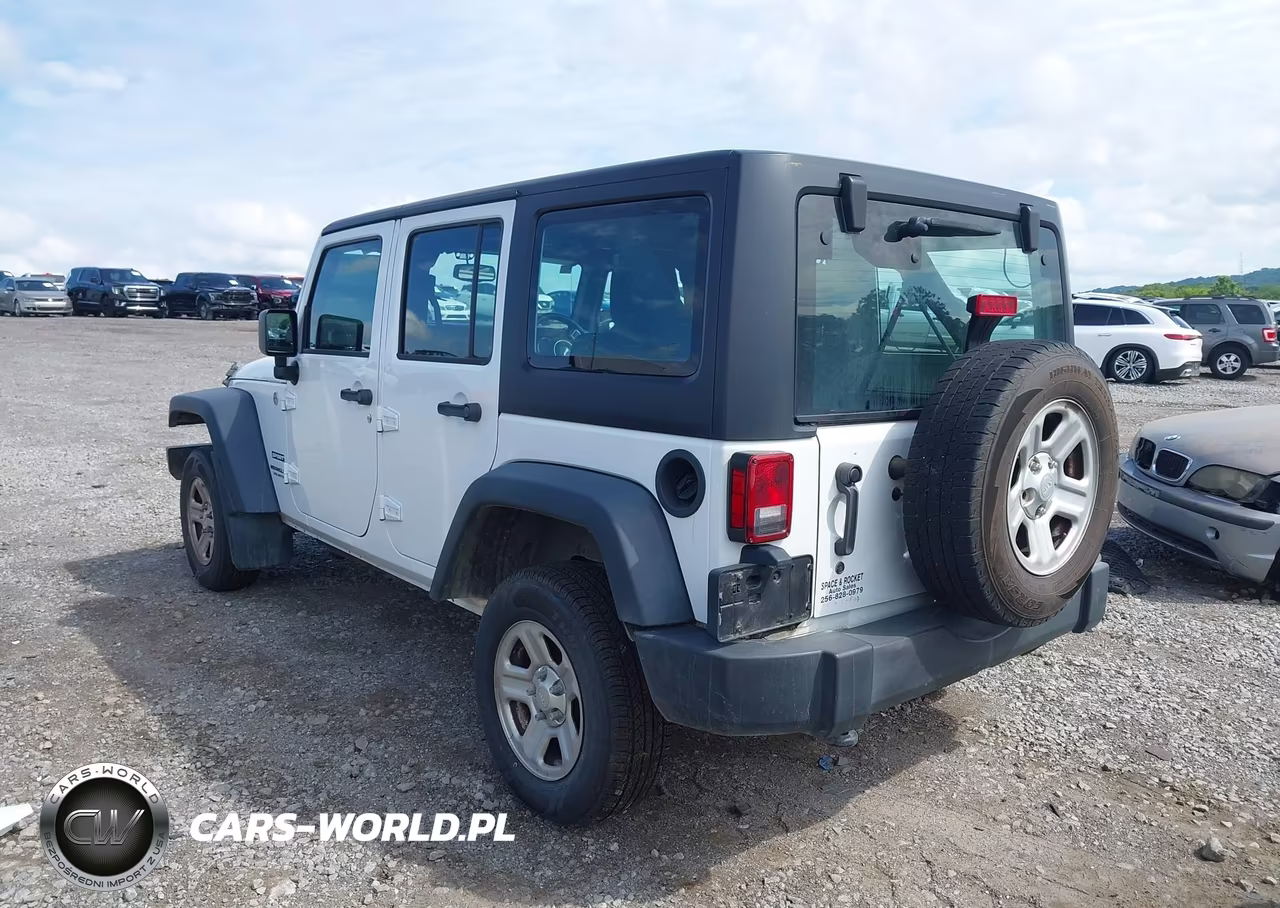 2015 Jeep Wrangler Unlimited Sport Rhd VIN:1C4BJWKG5FL652106 - 3