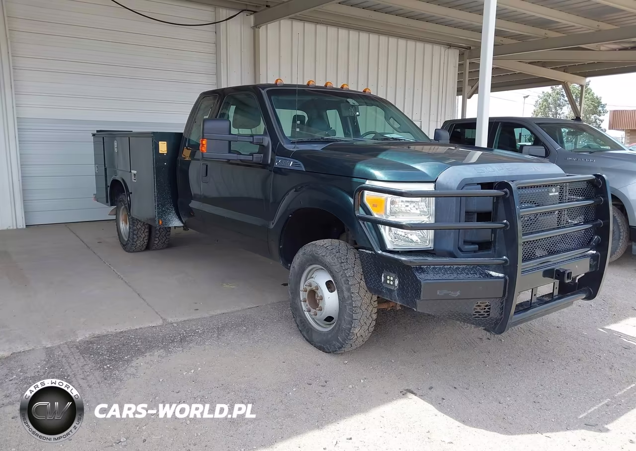 2013 Ford F-350 Chassis Lariat-Xl-Xlt