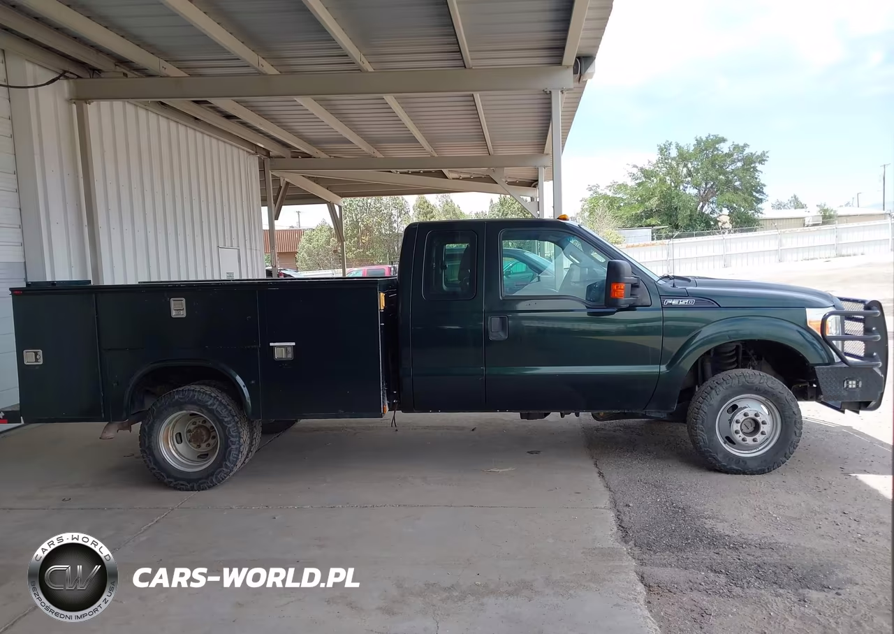 2013 Ford F-350 Chassis Lariat-Xl-Xlt VIN:1FD8X3H60DEB79847 - 13