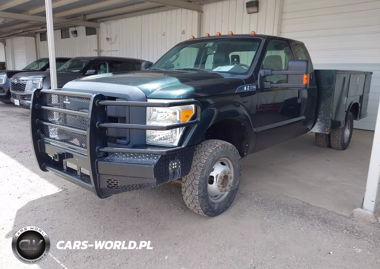 2013 Ford F-350 Chassis Lariat-Xl-Xlt VIN:1FD8X3H60DEB79847 - 2