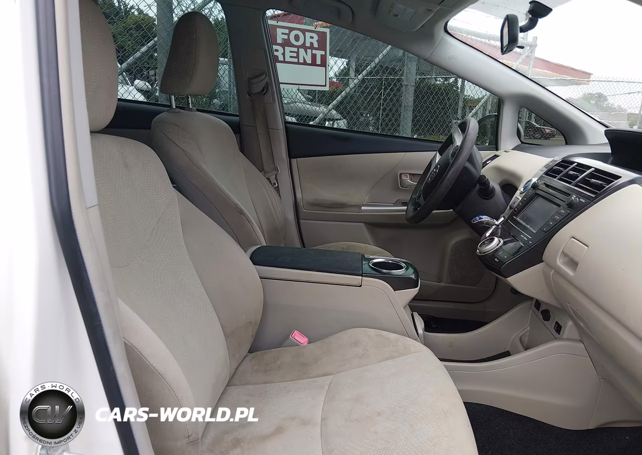 2012 Toyota Prius V Three VIN:JTDZN3EU9C3149919 - 5