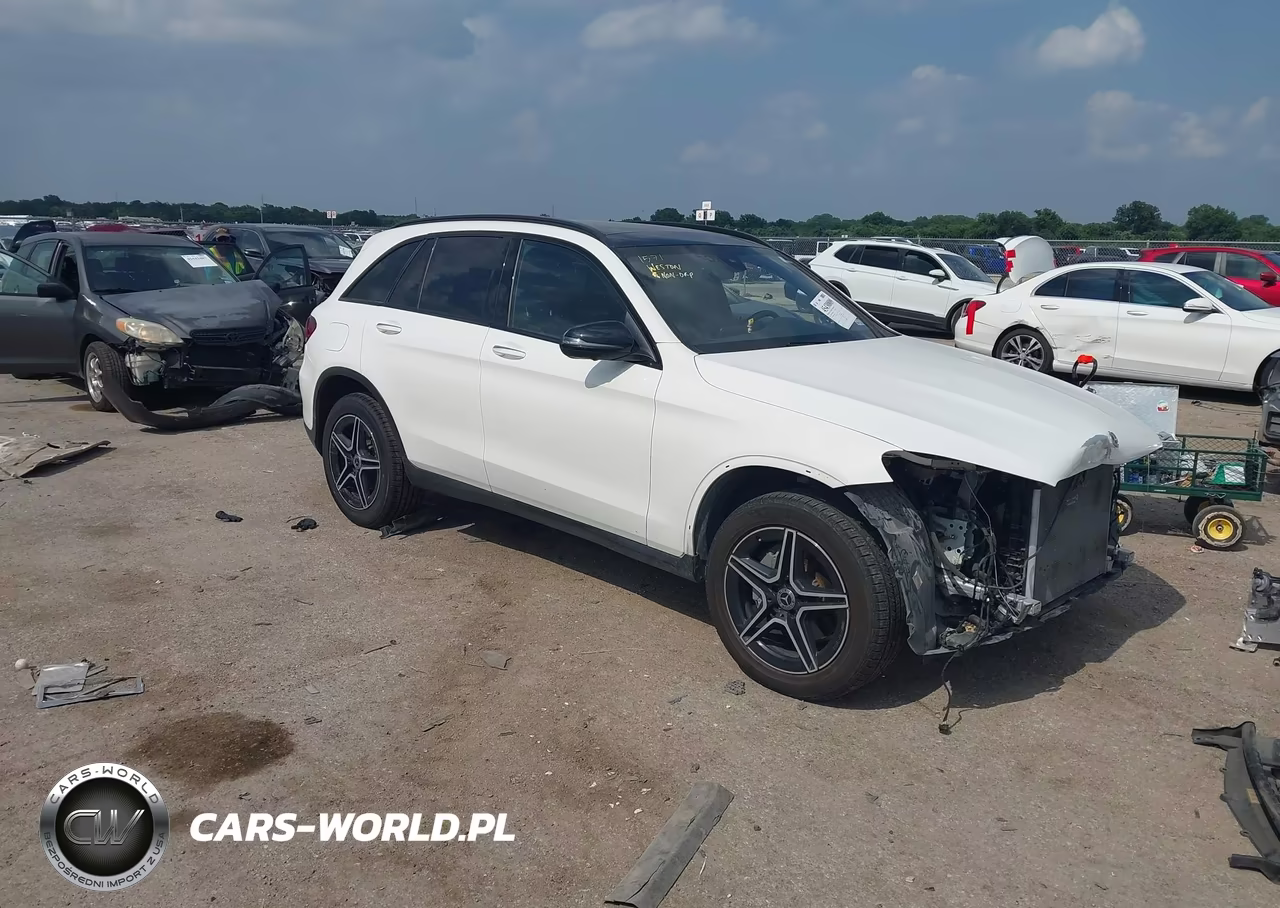 2021 Mercedes-Benz Glc 300 4Matic Suv – zdjęcie 1 z 16