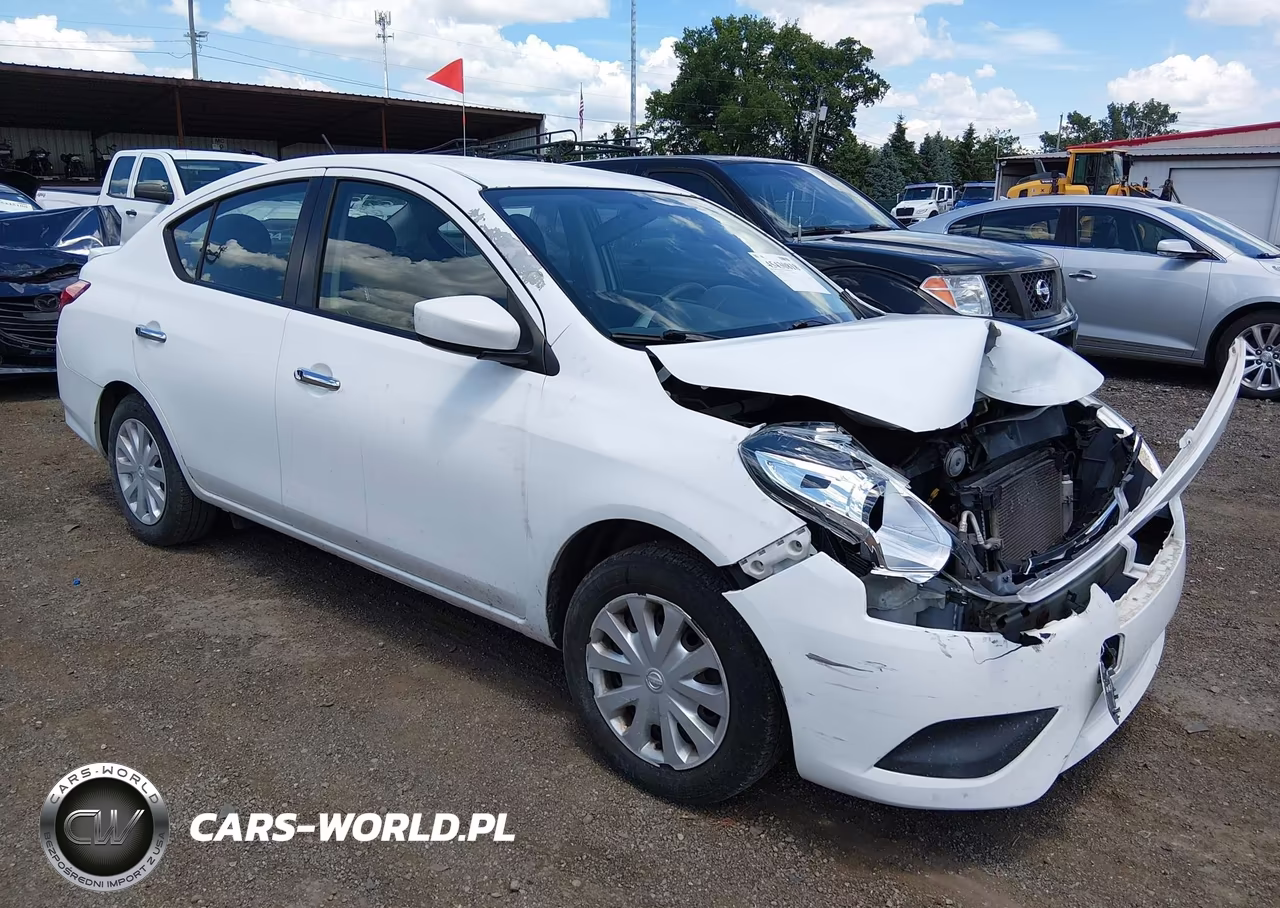 2017 Nissan Versa 1.6 Sv – zdjęcie 1 z 11
