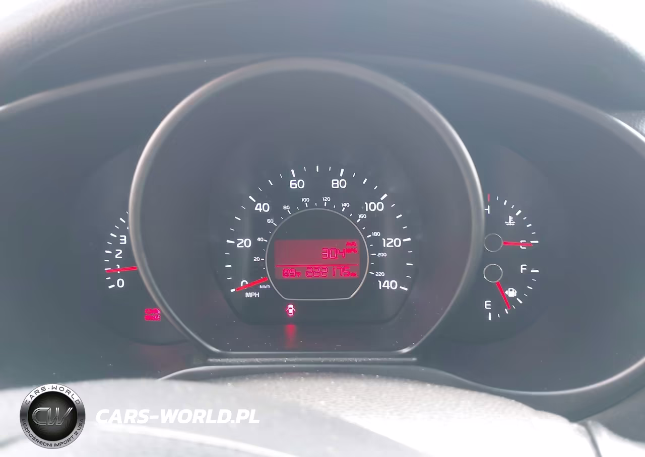 2015 Kia Soul VIN:KNDJN2A2XF7220893 - 7
