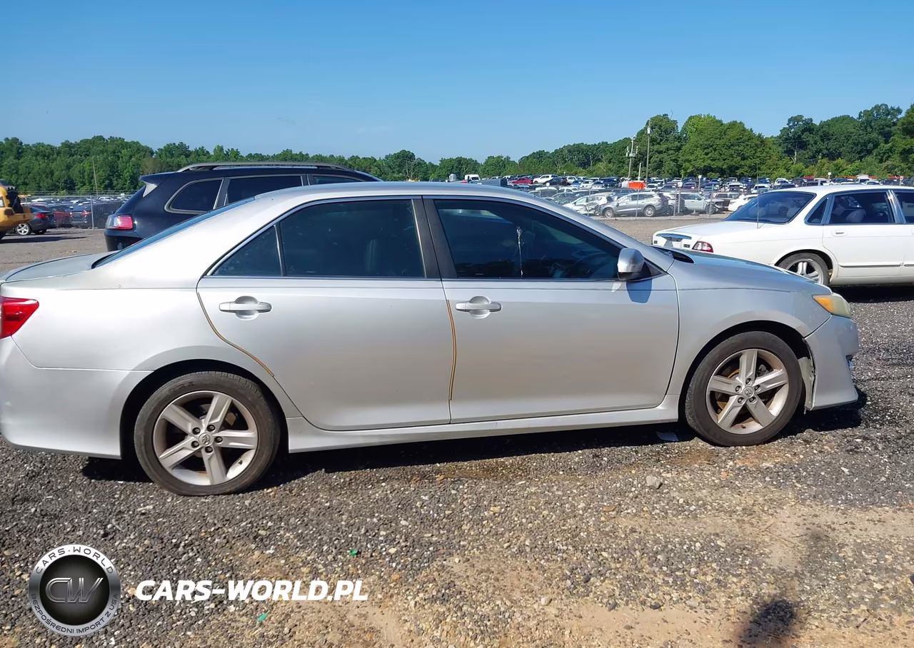 2013 Toyota Camry Se VIN:4T1BF1FK8DU704205 - 14