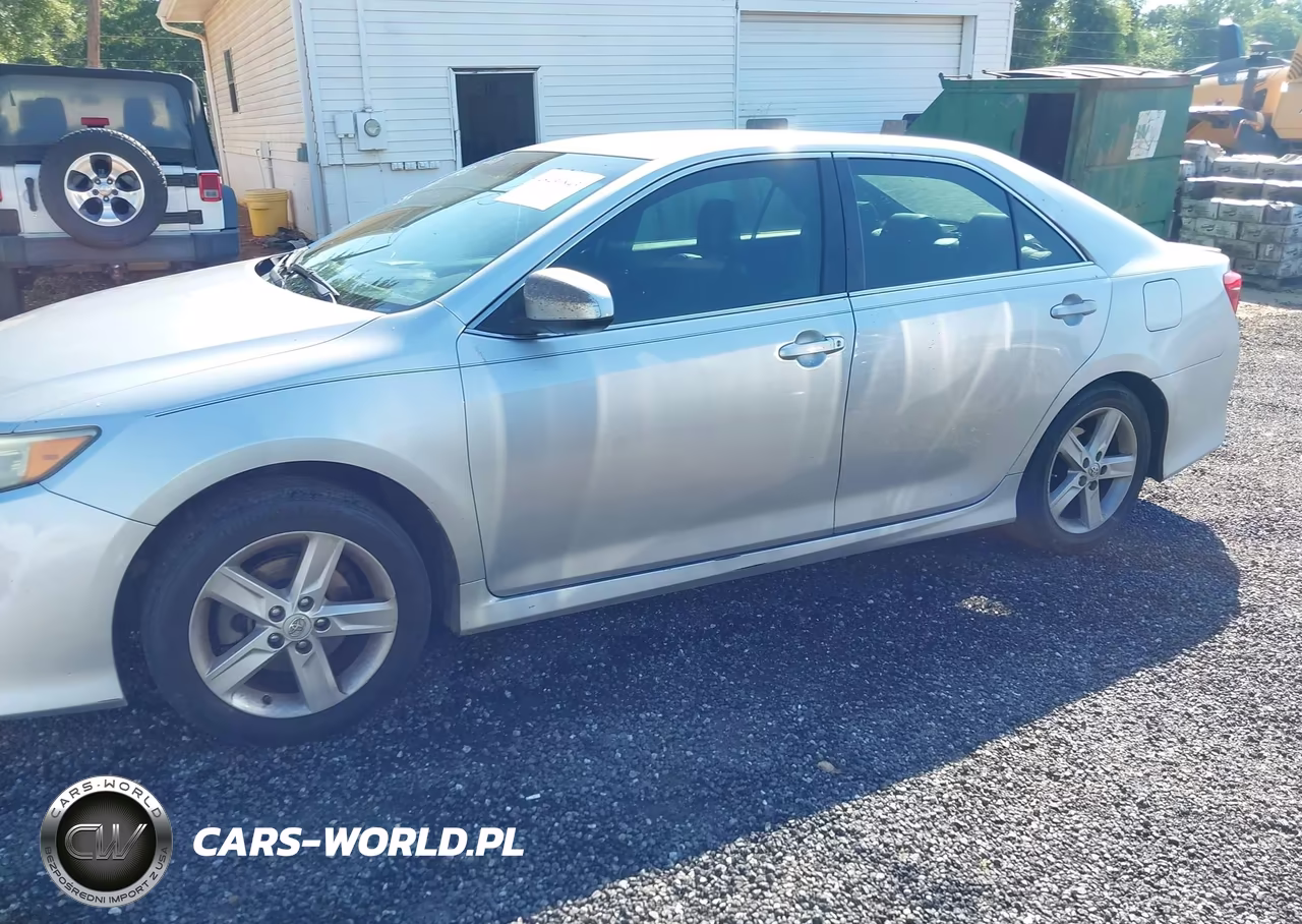 2013 Toyota Camry Se VIN:4T1BF1FK8DU704205 - 15