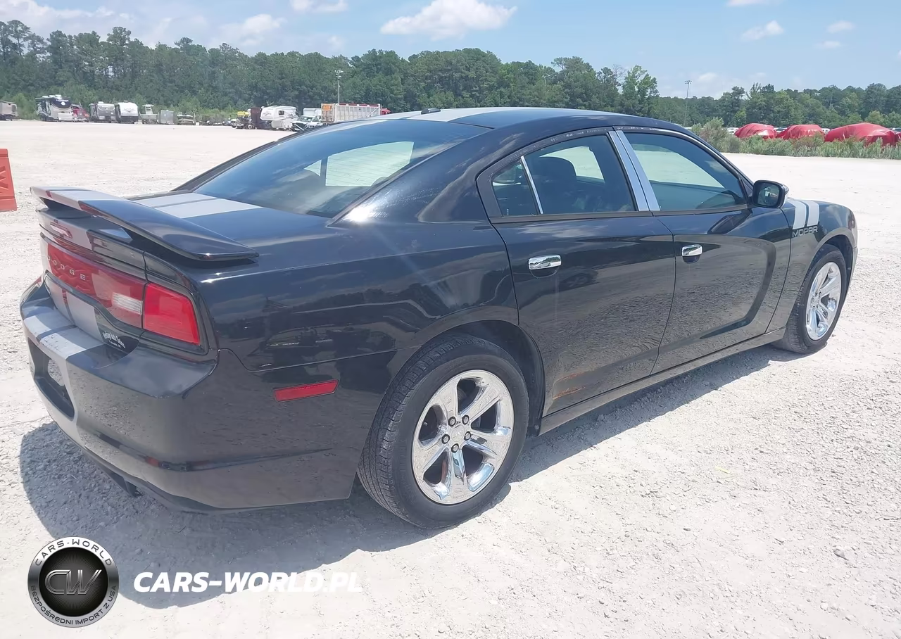 2013 Dodge Charger Se VIN:2C3CDXBG9DH679888 - 4