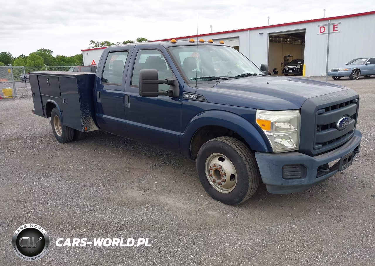 2015 Ford F-350 Chassis Lariat-Xl-Xlt