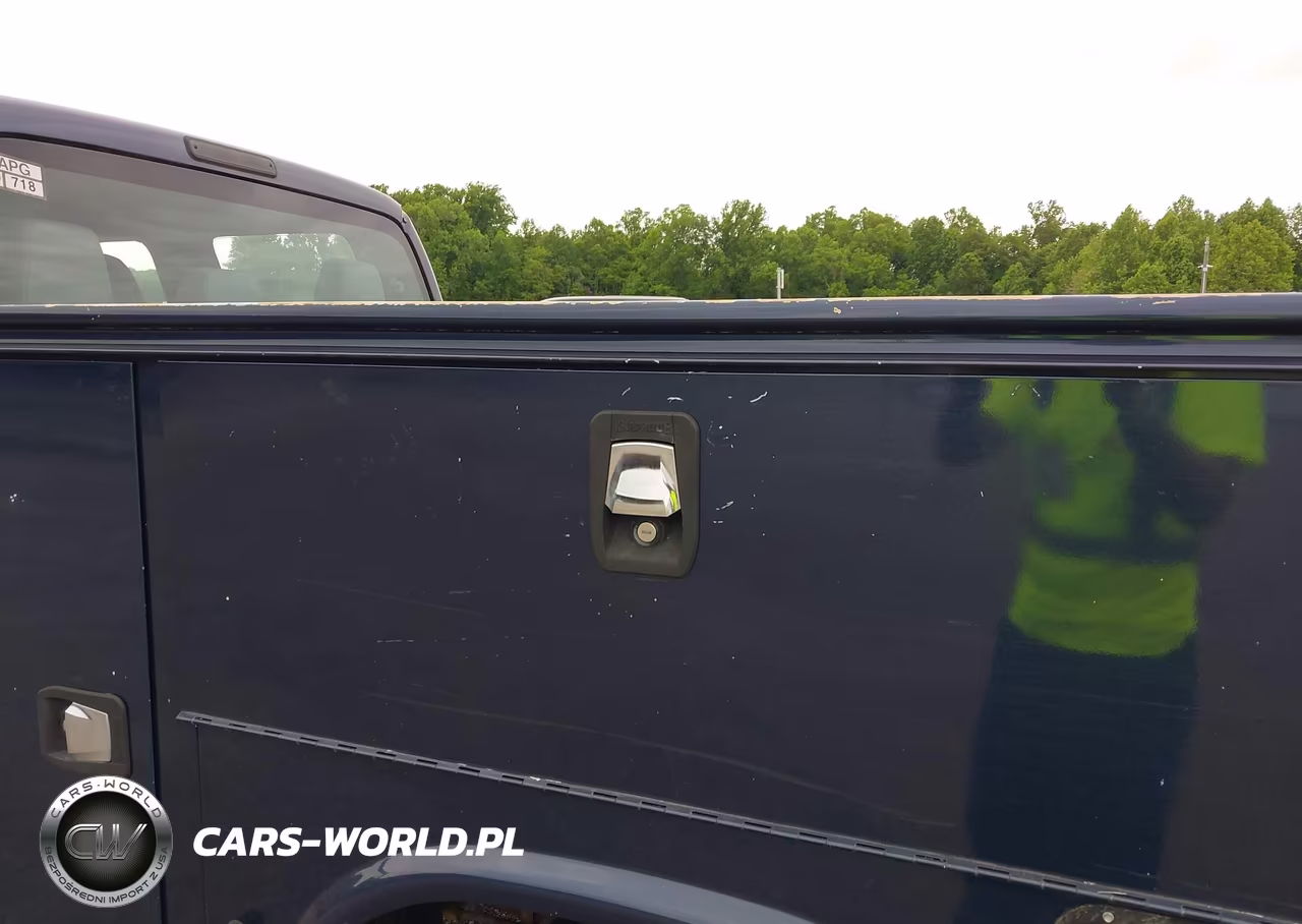 2015 Ford F-350 Chassis Lariat-Xl-Xlt VIN:1FD8W3G60FEA84065 - 13