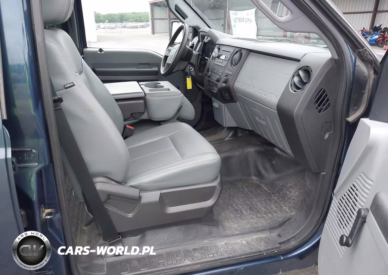 2015 Ford F-350 Chassis Lariat-Xl-Xlt VIN:1FD8W3G60FEA84065 - 5