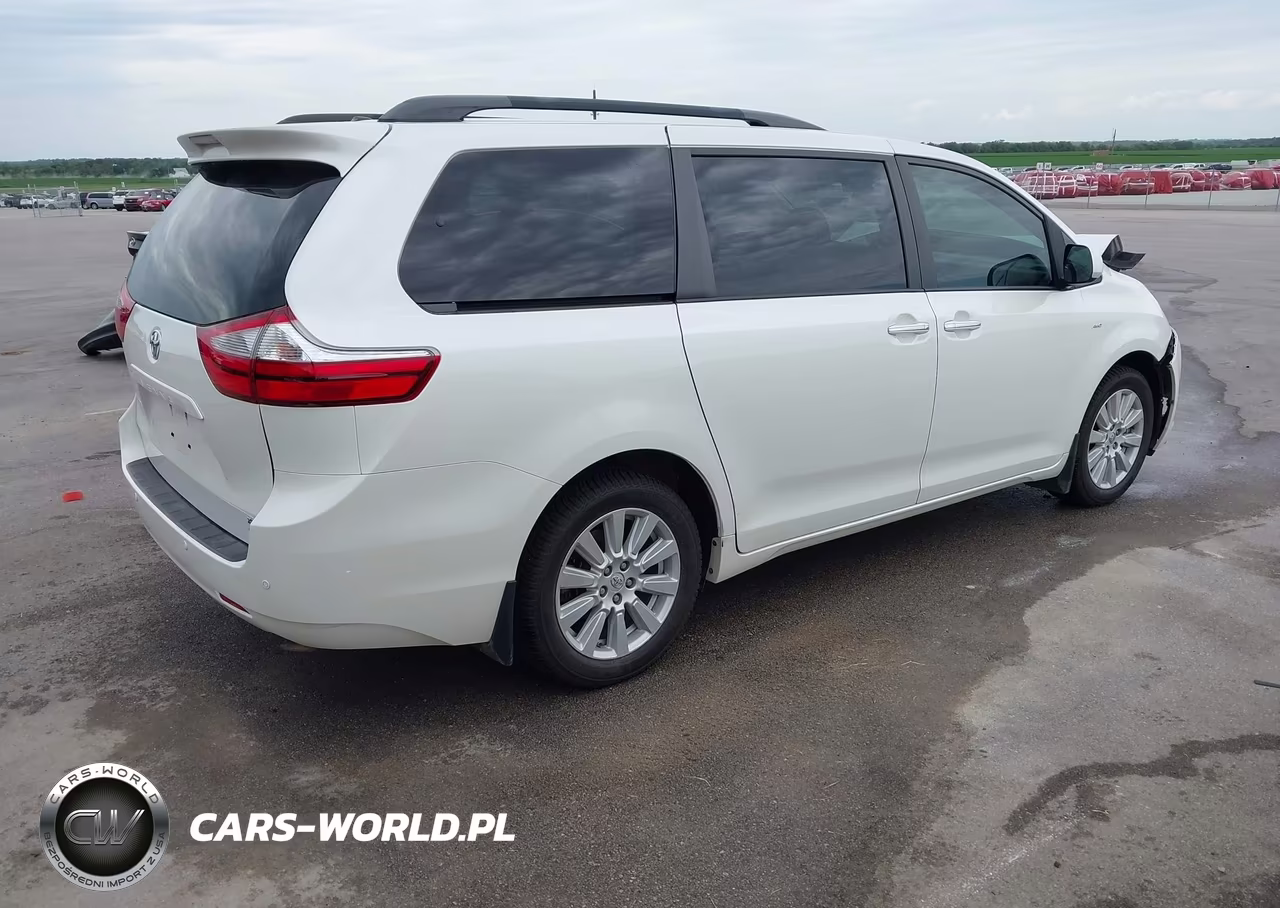 2017 Toyota Sienna Xle 7 Passenger VIN:5TDDZ3DC0HS167643 - 4