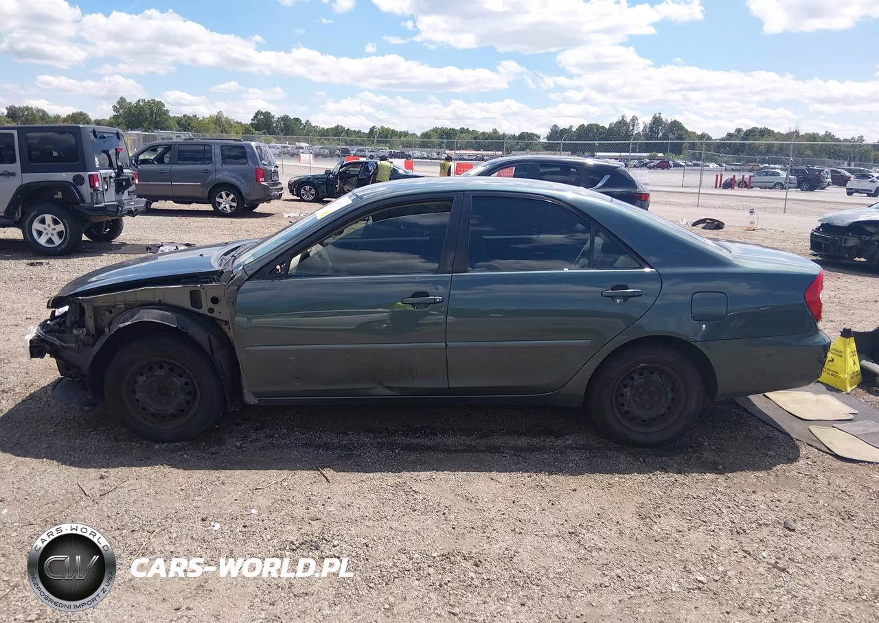 2004 Toyota Camry Le VIN:4T1BE32K84U349413 - 15