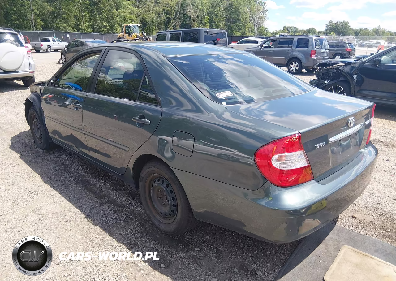 2004 Toyota Camry Le VIN:4T1BE32K84U349413 - 3