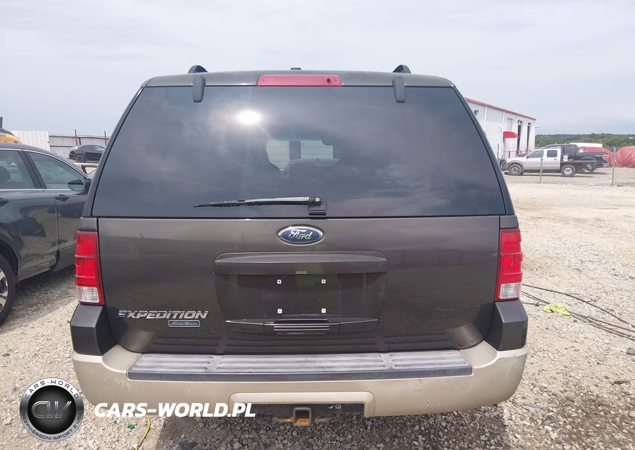 2005 Ford Expedition Eddie Bauer-King Ranch VIN:1FMPU17575LA13436 - 16