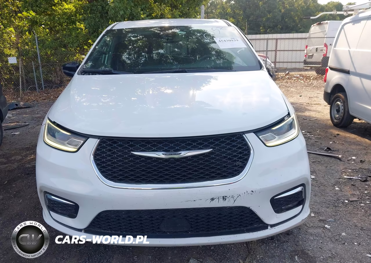2024 Chrysler Pacifica Touring VIN:2C4RC1FG3RR130057 - 12