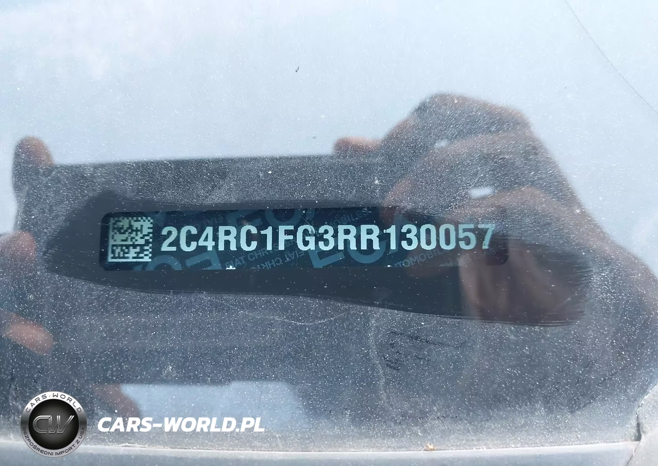 2024 Chrysler Pacifica Touring VIN:2C4RC1FG3RR130057 - 9