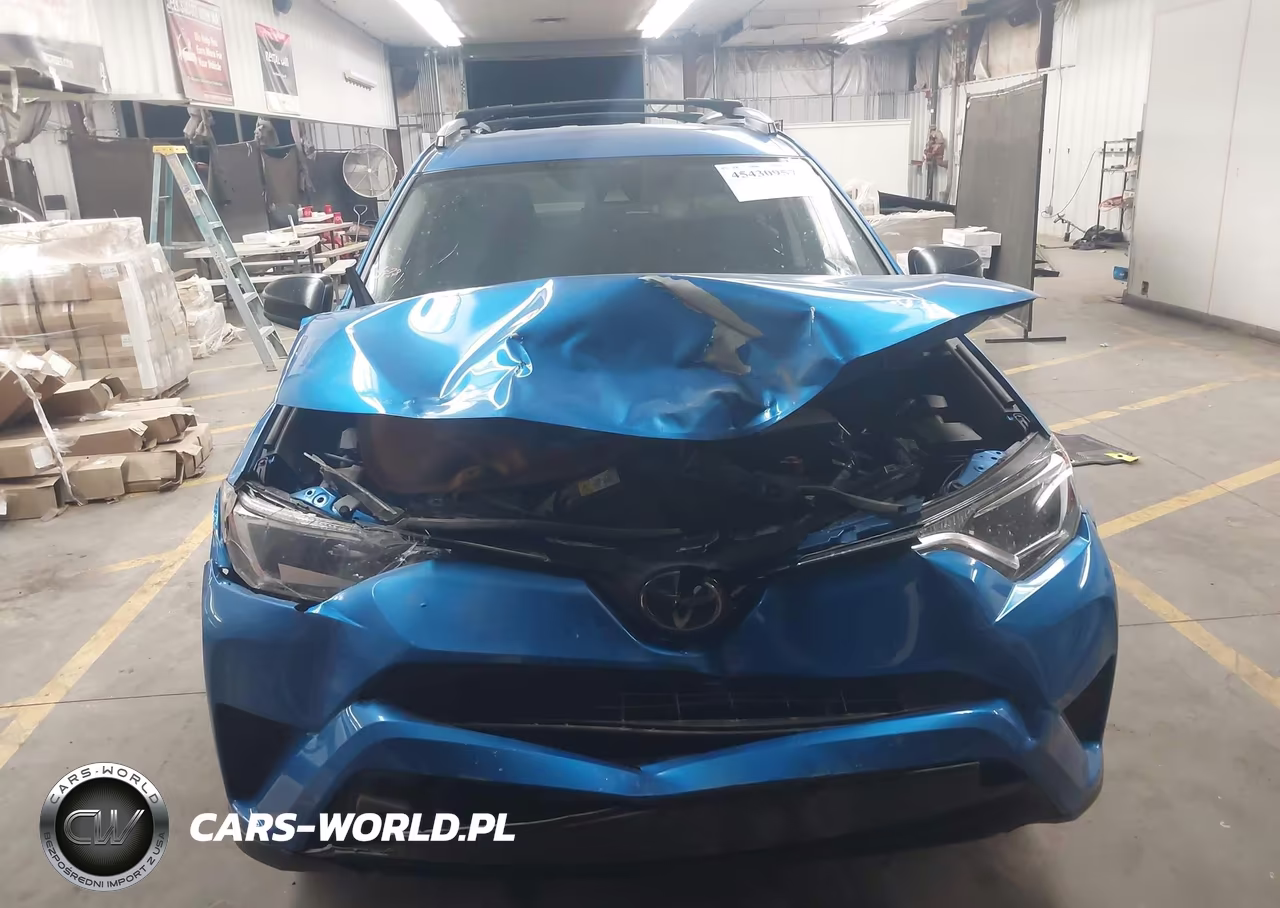 2018 Toyota Rav4 Le VIN:JTMBFREV5JJ717747 - 12