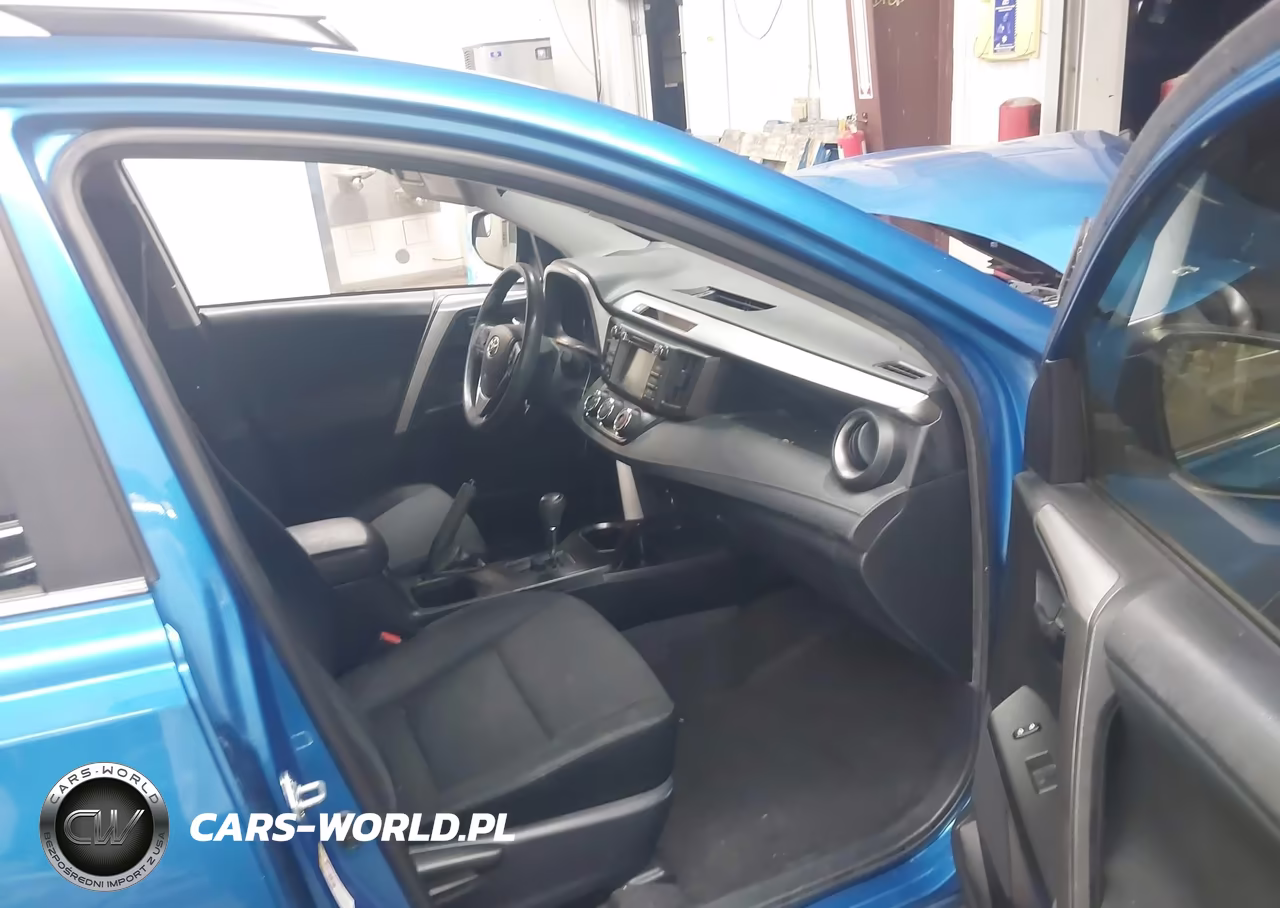 2018 Toyota Rav4 Le VIN:JTMBFREV5JJ717747 - 5