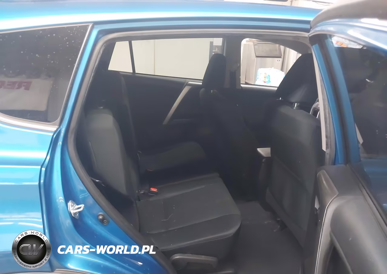 2018 Toyota Rav4 Le VIN:JTMBFREV5JJ717747 - 8