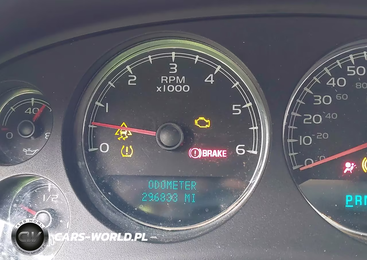 2007 Chevrolet Tahoe Ls VIN:1GNFC13067J133957 - 15